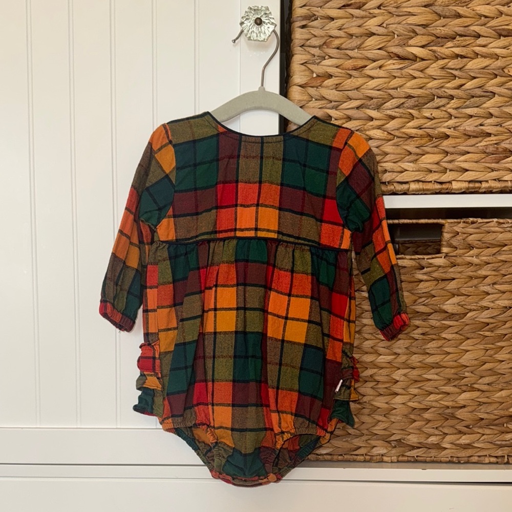 RuffleButts baby girl Long-Sleeve Romper - Multicolor Fall Plaid sz 6-12 months